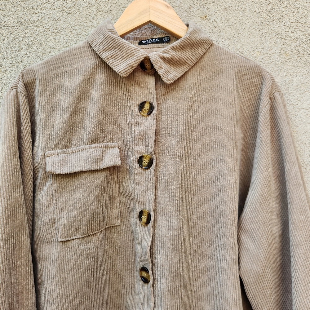NASTY GAL Women's Shacket Size 8 Beige Corduroy Long Sleeve Oversized Jacket Top - Picture 3 of 12